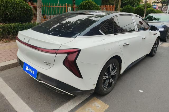 HongQi EH7 2024 #10 HongQi EH7 2024 car image #10