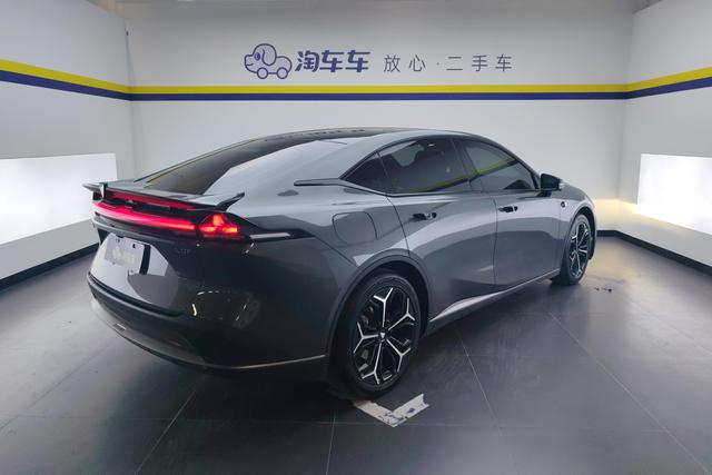 Deepal L07 2024 car image #10