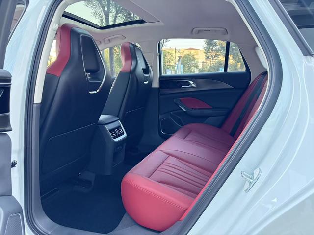 HongQi H6 2024 #10 HongQi H6 2024 car image #10