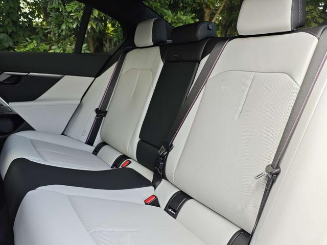 BMW M5 New Energy #10 BMW M5 New Energy صورة سيارة #10