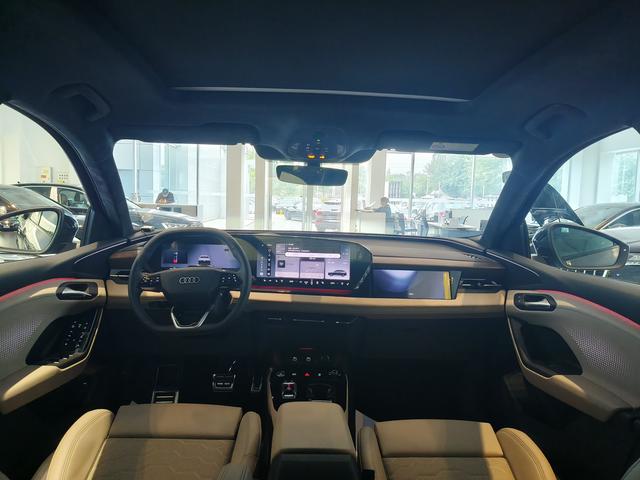 Audi Q6L Sportback e-tron 2025 car image #10