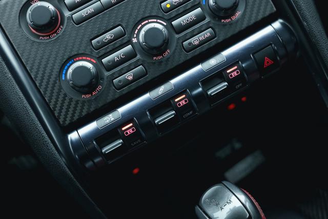 日产 日产GT-R 2012 汽车图片 #10