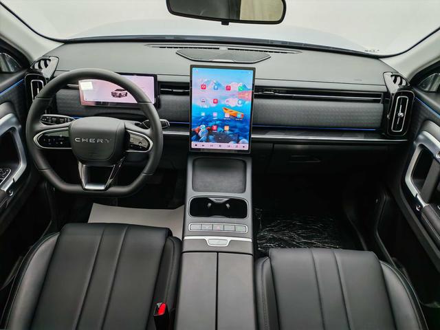 Chery Exploration 06 C-DM 2024 immagine di auto #10