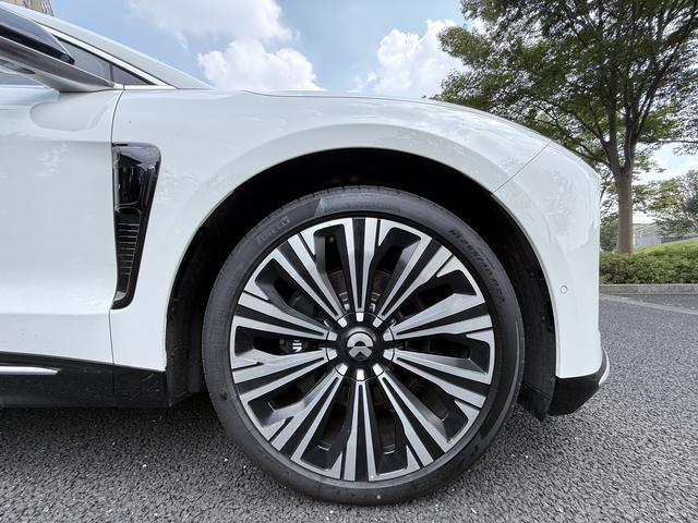 NIO ET9 2024 изображение автомобиля #10