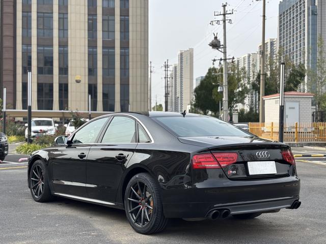 Audi S8 2016 car image #10