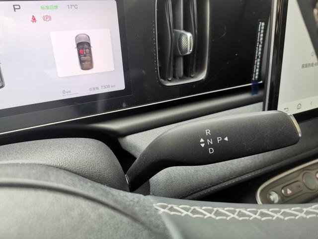 BYD Sea Lion 05 EV 2025 car image #10