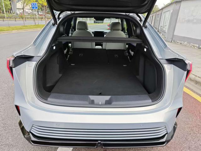 Honda e:NS2 2024 car image #10