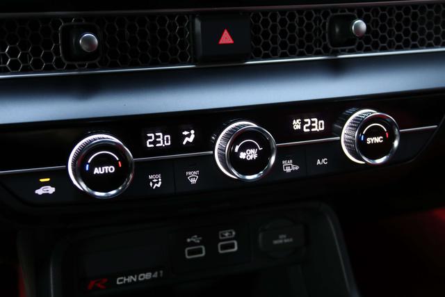 Honda Civic (Imported) 2024 car image #10