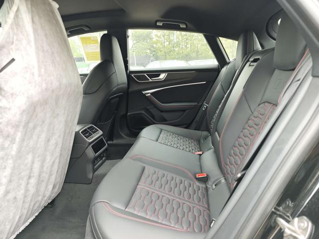 Audi RS 7 car image #10