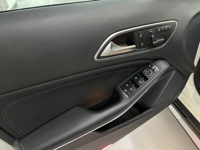 Mercedes-Benz GLA Class (Imported) 2015 #10 Mercedes-Benz GLA Class (Imported) 2015 car image #10