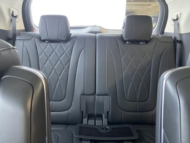 HongQi HS7 PHEV 2024 car image #10