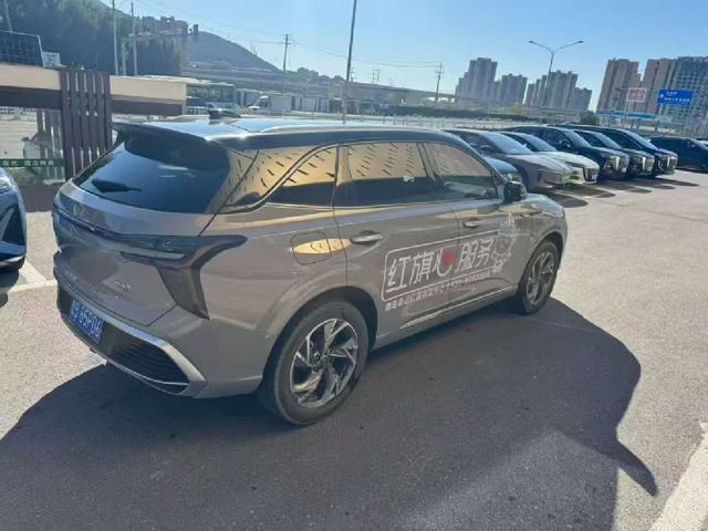 HongQi HS3 2023 car image #10