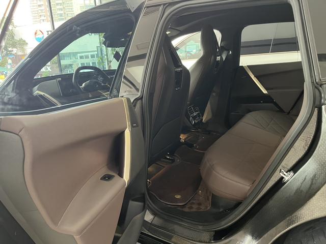 BMW iX 2023 car image #10