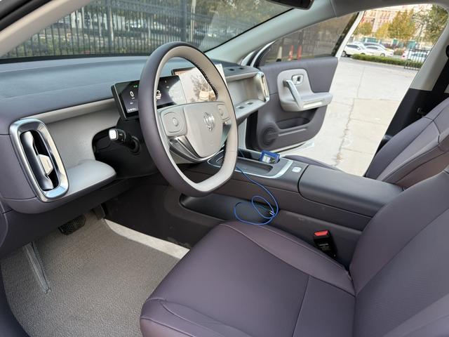 零跑汽车 零跑B01 2025 汽车图片 #10