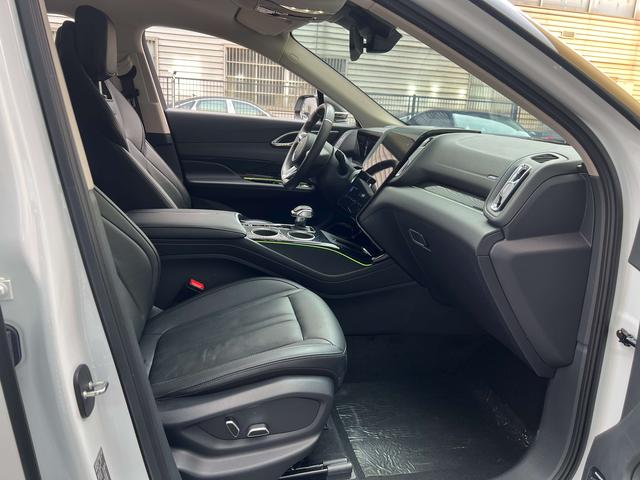 HongQi HS3 2023 car image #10