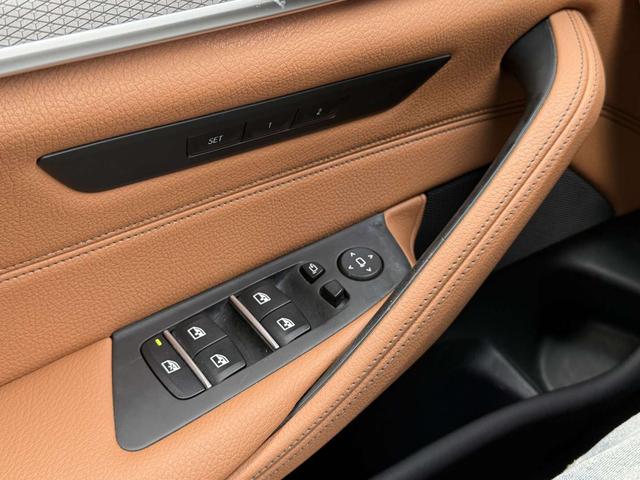 BMW 5 Series (Imported) 2018 car image #10