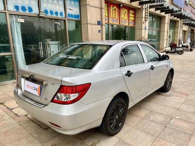 BYD F3 2015 immagine di auto #10