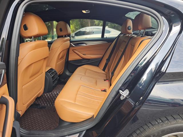 BMW 5 Series (Imported) 2018 car image #10