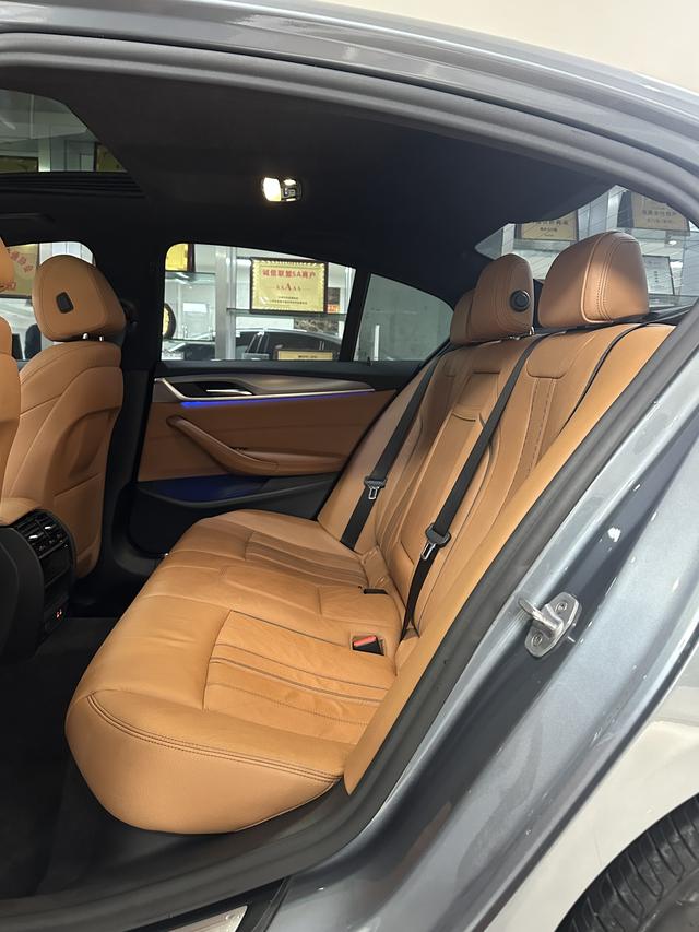 BMW 5 Series (Imported) 2020 car image #10