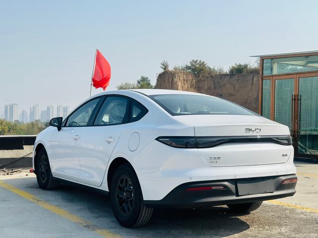 比亚迪 海豹05 DM-i 2025 汽车图片 #10