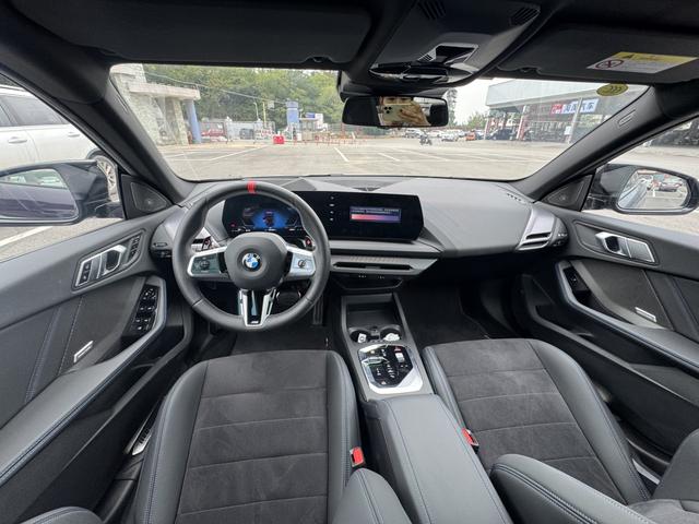 BMW 2 Series 2025 #10 BMW 2 Series 2025 car image #10