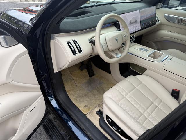 Deepal S09 2025 car image #10