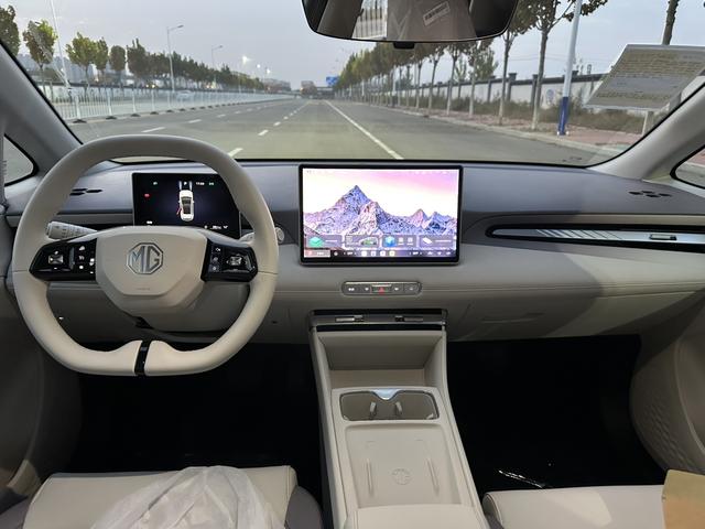 MG 4 EV 2025 #10 MG 4 EV 2025 car image #10