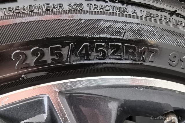 BMW 1 Series 2019 car image #10