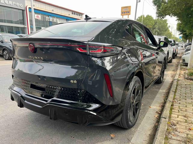 Volkswagen ID.UNYX 06 2024 #10 Volkswagen ID.UNYX 06 2024 imagen de coche #10