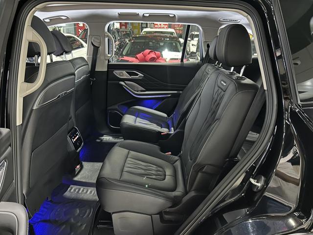 HongQi HS7 PHEV 2024 car image #10