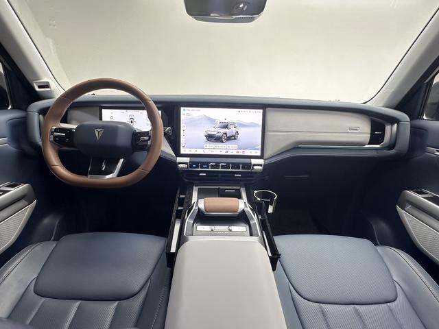 Deepal G318 2024 immagine di auto #10