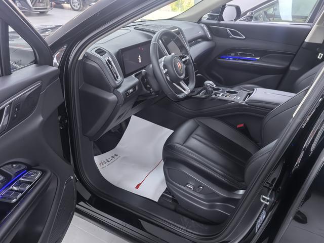 HongQi HS3 PHEV 2024 #10 HongQi HS3 PHEV 2024 car image #10