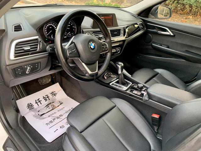 BMW i4 M50 2018 car image #10