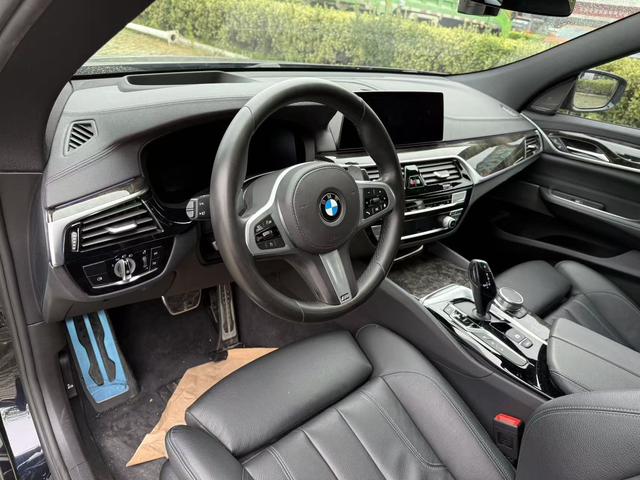 BMW 6 Series GT 2019 car image #10