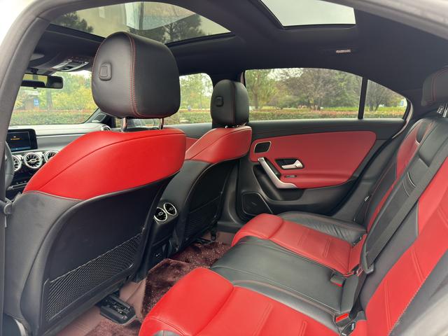 Mercedes-Benz A AMG 2020 image de voiture #10