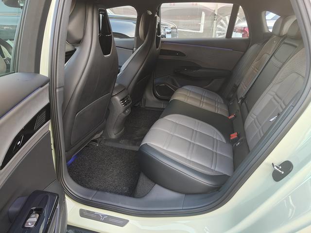 HongQi EH7 2024 car image #10