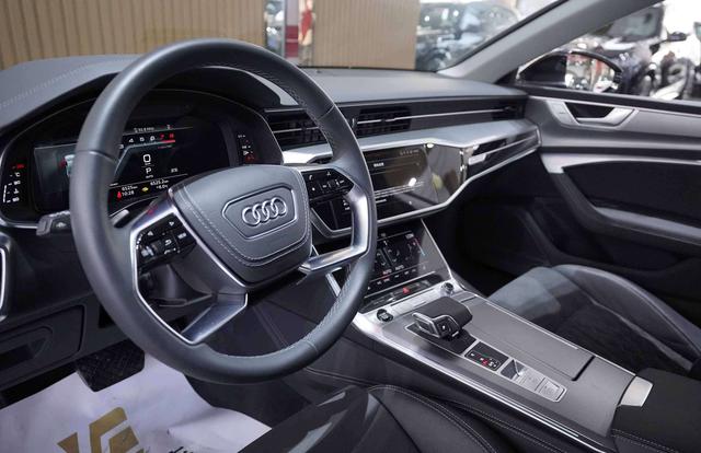 Audi A7L 2025 immagine di auto #10
