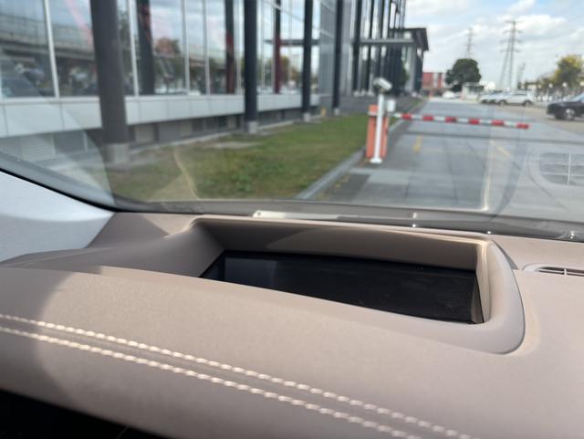 Mercedes-Benz EQS AMG 2025 imagen de coche #10