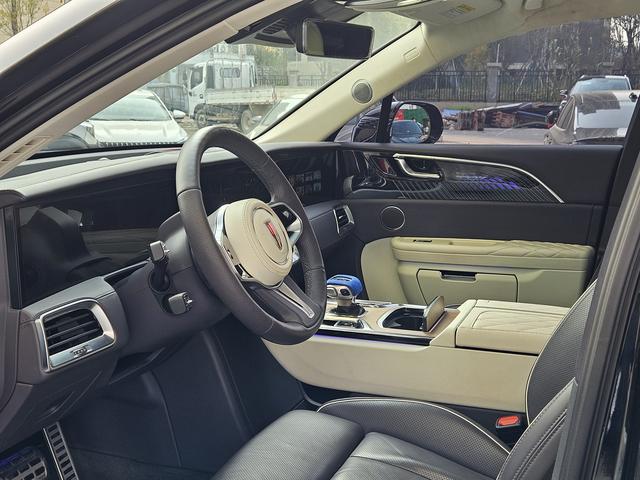HongQi E-HS9 2022 car image #10