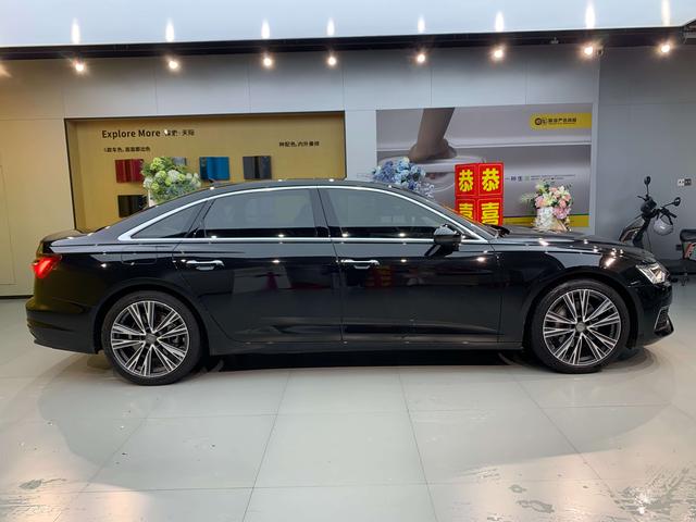 Audi A6L e-tron 2020 immagine di auto #10