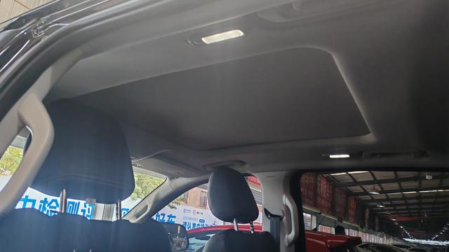 Chery Omoda 2023 car image #10