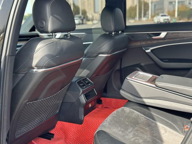 Audi A6L e-tron 2020 immagine di auto #10