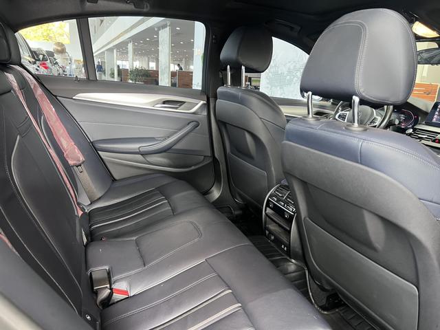 BMW 5 Series (Imported) 2019 #10 BMW 5 Series (Imported) 2019 car image #10