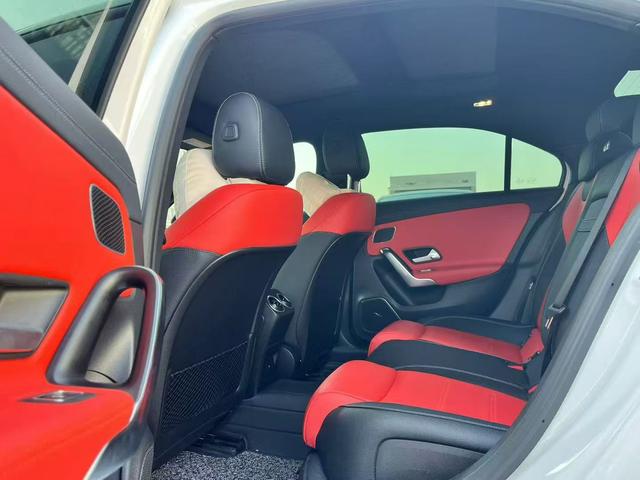 Mercedes-Benz A AMG 2024 #10 Mercedes-Benz A AMG 2024 صورة سيارة #10