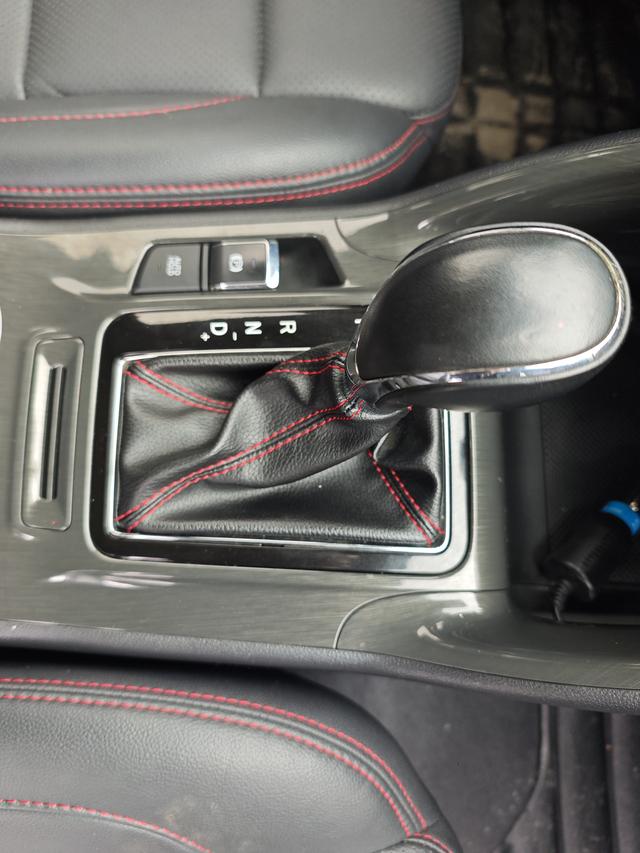 Changan CS15 EV 2018 #10 Changan CS15 EV 2018 car image #10