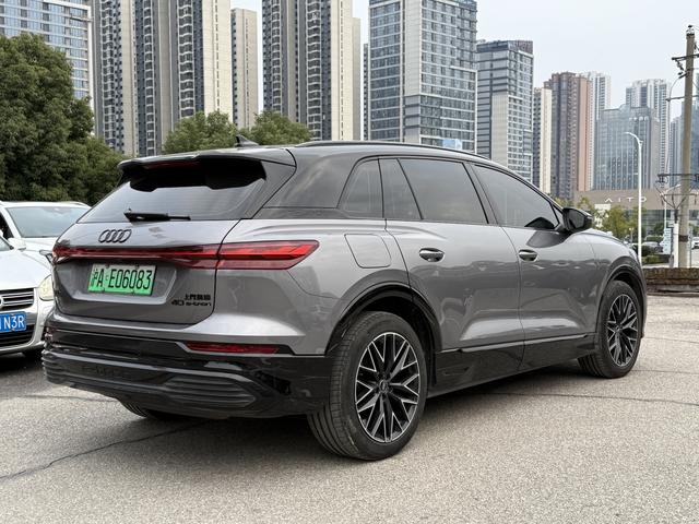 Audi Q5 e-tron 2023 immagine di auto #10