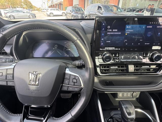 Toyota Crown Kluger 2023 car image #10