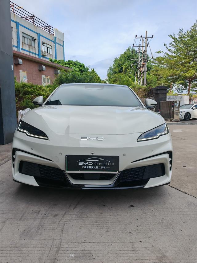 BYD Seal 06GT 2025 car image #10