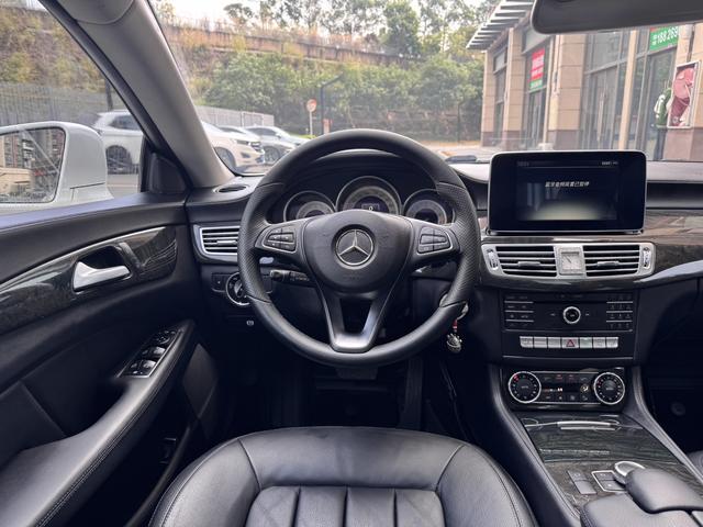 Mercedes-Benz CLS Class 2015 car image #10