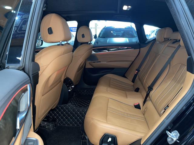 BMW 6 Series GT 2019 car image #10